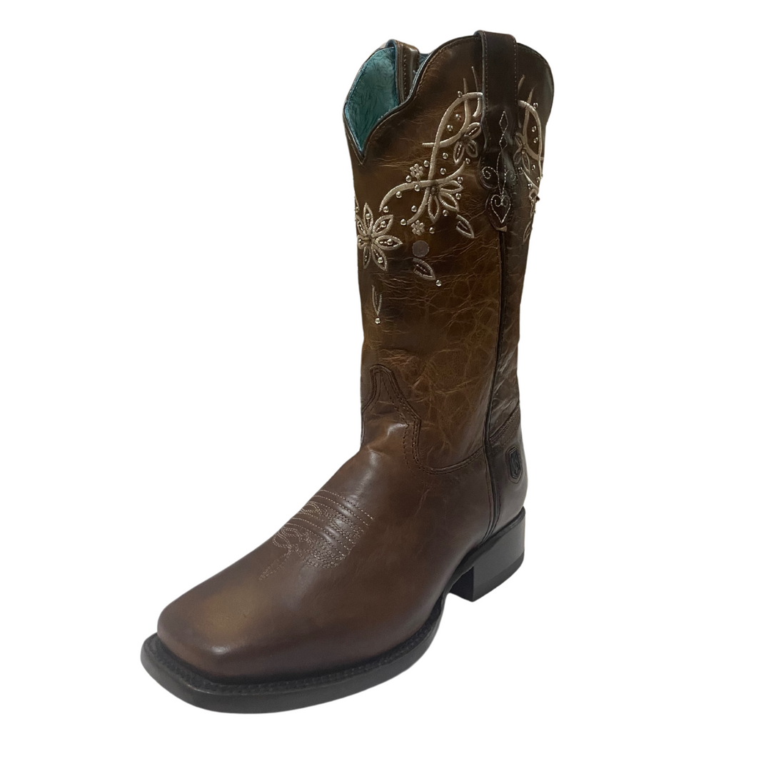 BOTA DAMA NOKOTA HORSE IVONNE BOCELLI CUIOI